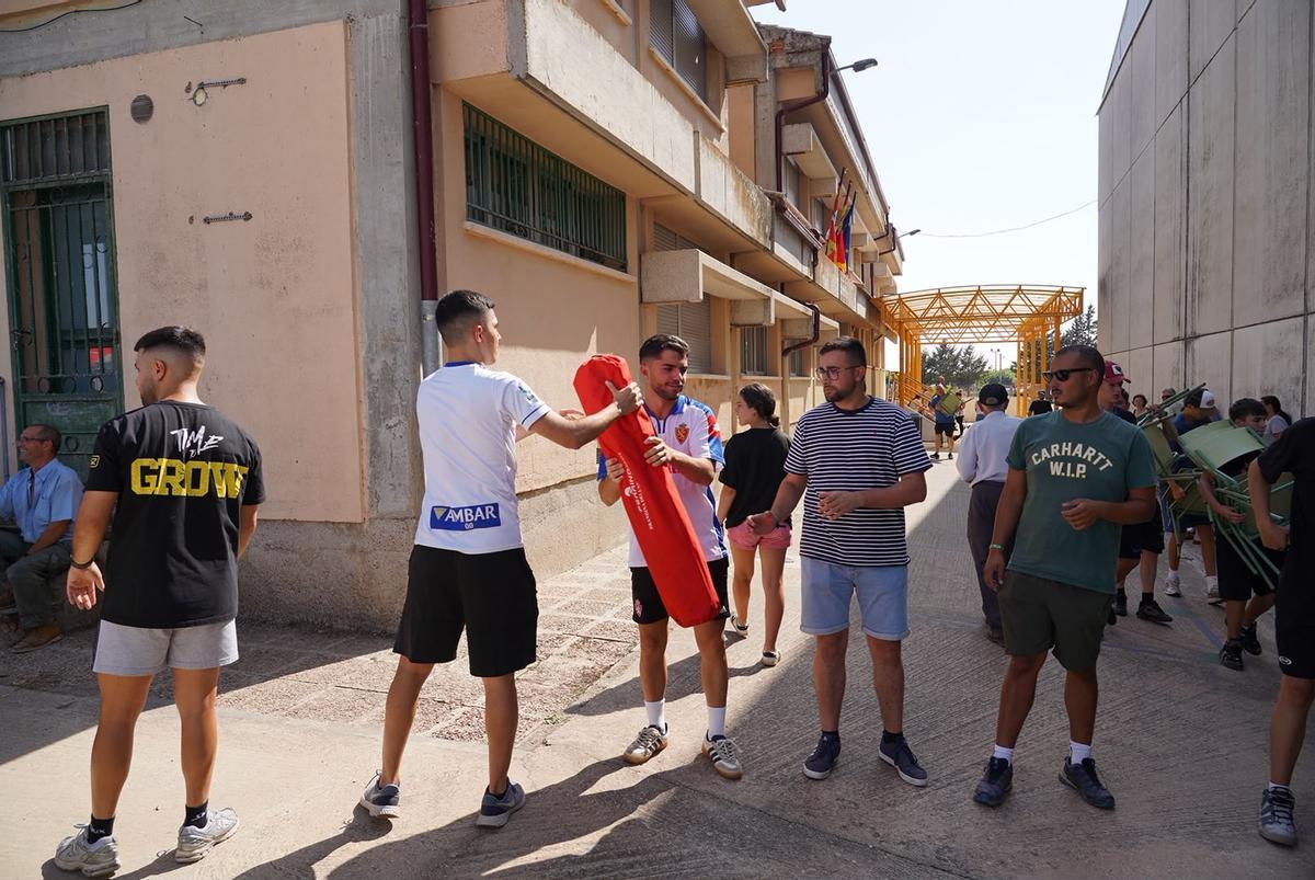 GALERÍA | Bermillo recibe a los desalojados por el incendio de Fermoselle GALERÍA | Bermillo recibe a los desalojados por el incendio de Fermoselle