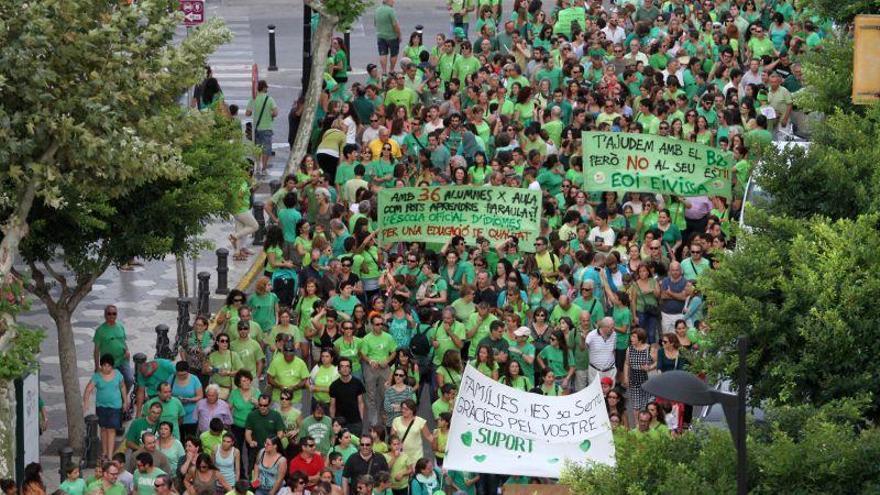 Empujón por la espalda a la educación pública