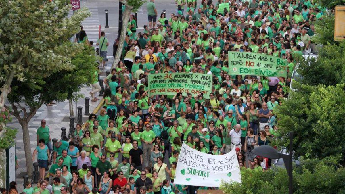 Empujón por la espalda ala educación pública