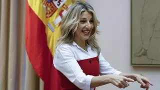Yolanda Díaz critica la "frivolidad" de Ayuso por la polémica de los bares: "Estamos a favor del ocio, queremos reducir la jornada laboral"