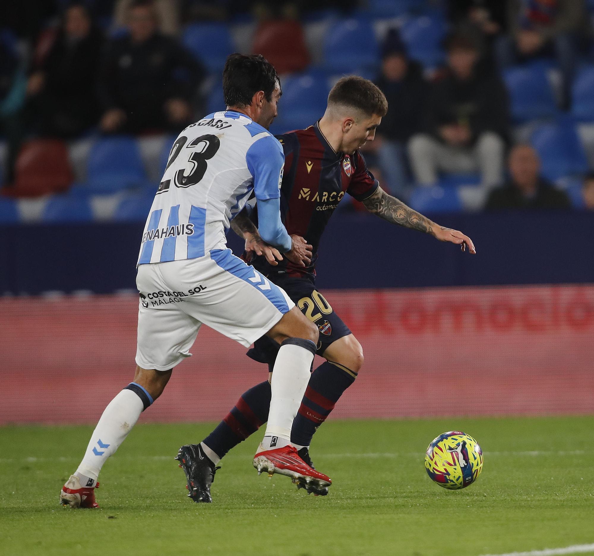 El Levante UD gana por la mínima al Málaga en el Ciutat