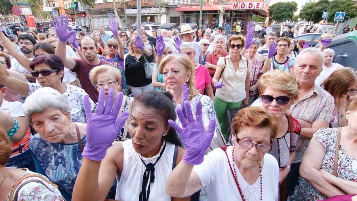 Concentración en Santa Rosa en repulsa por el último crimen machista en Córdoba