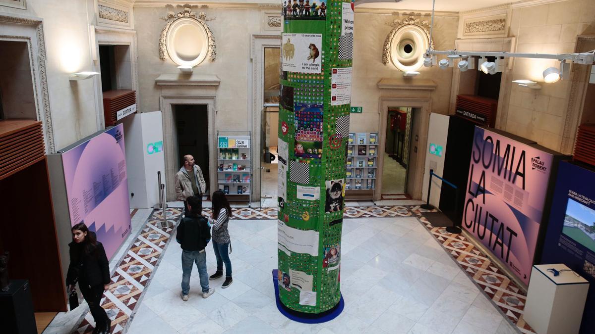 Exposición 'Somia la Ciutat' en el Palau Robert