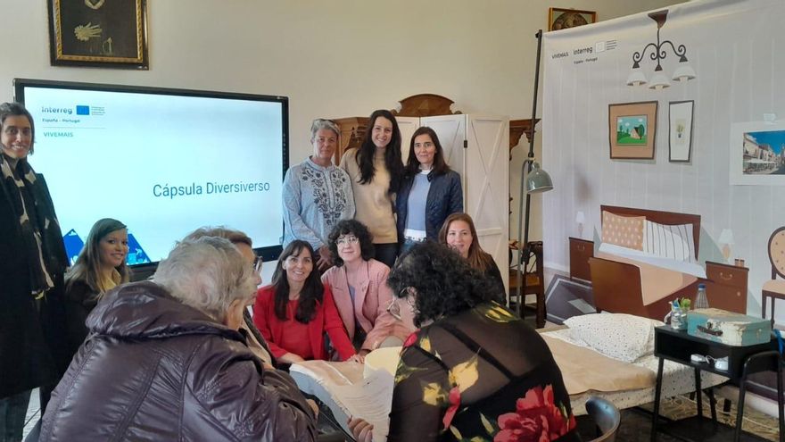 Un proyecto interactivo acerca la tecnología a mayores de 55 y personas dependientes en Toro