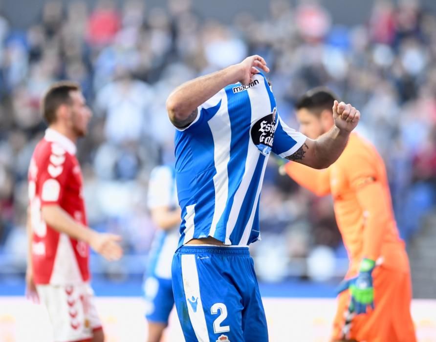 El Dépor no pasa del empate ante el Nàstic