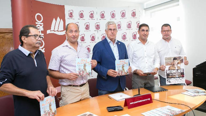 De izquierda a derecha, Domingo Martín, Luis Chacón, Nicolás Gutiérrez, Juan Carlos Medina e Iván Travieso, ayer.