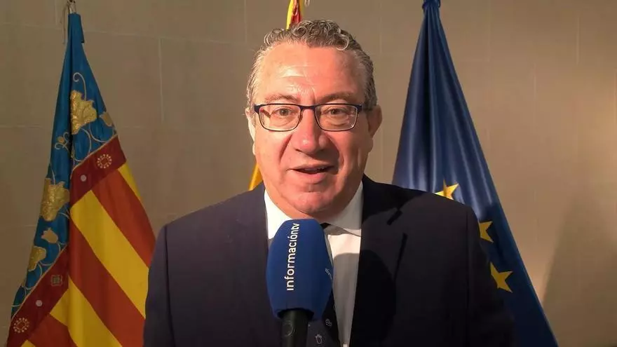 Toni Pérez, presidente de la Diputación de Alicante, invita a seguir la actualidad de Hogueras en INFORMACIÓNTV