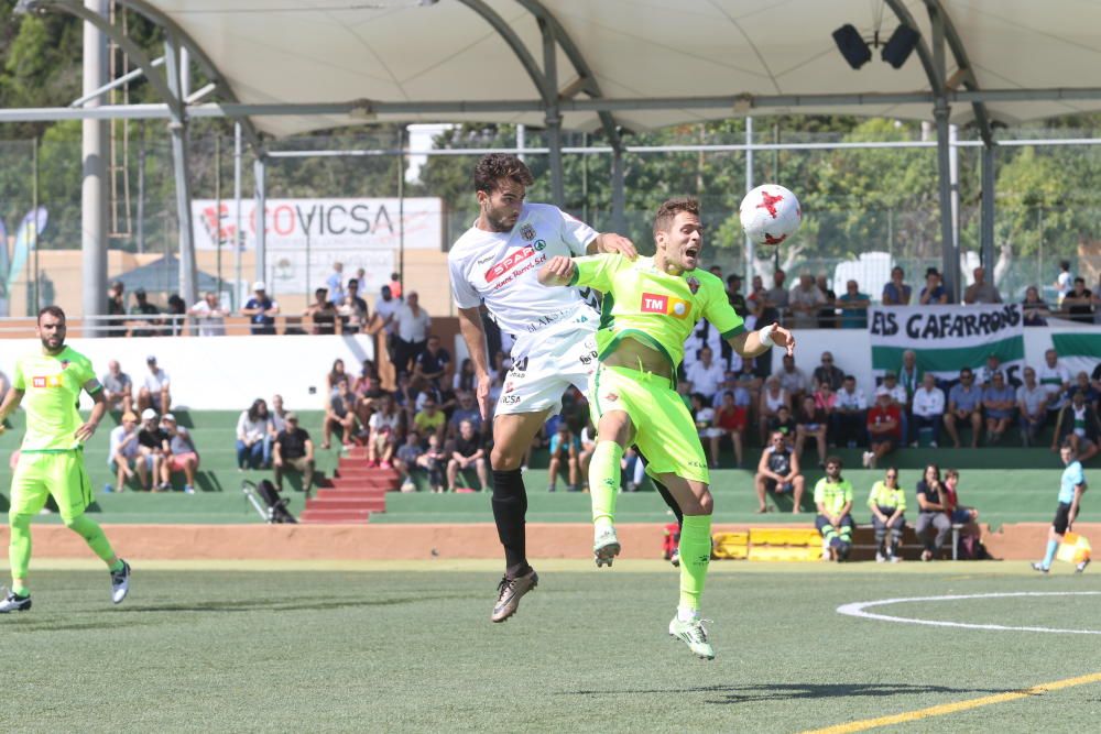 El Elche sufre para ganar y llega al derbi copero como líder