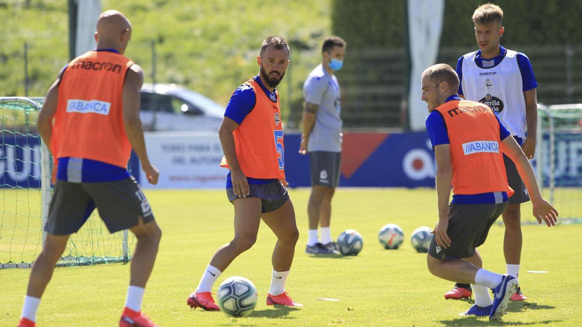 Çolak, en la convocatoria para el partido contra el Mirandés