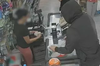 Robo a punta de pistola en un supermercado de Girona