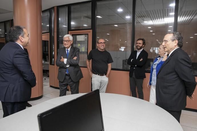 03.10.19. Las Palmas de Gran Canaria. Visita de F. Javier Moll de Miguel, presidente del Grupo Prensa Iberica,  a la redacción e instalaciones de La Provincia . Foto Quique Curbelo  | 03/10/2019 | Fotógrafo: Quique Curbelo