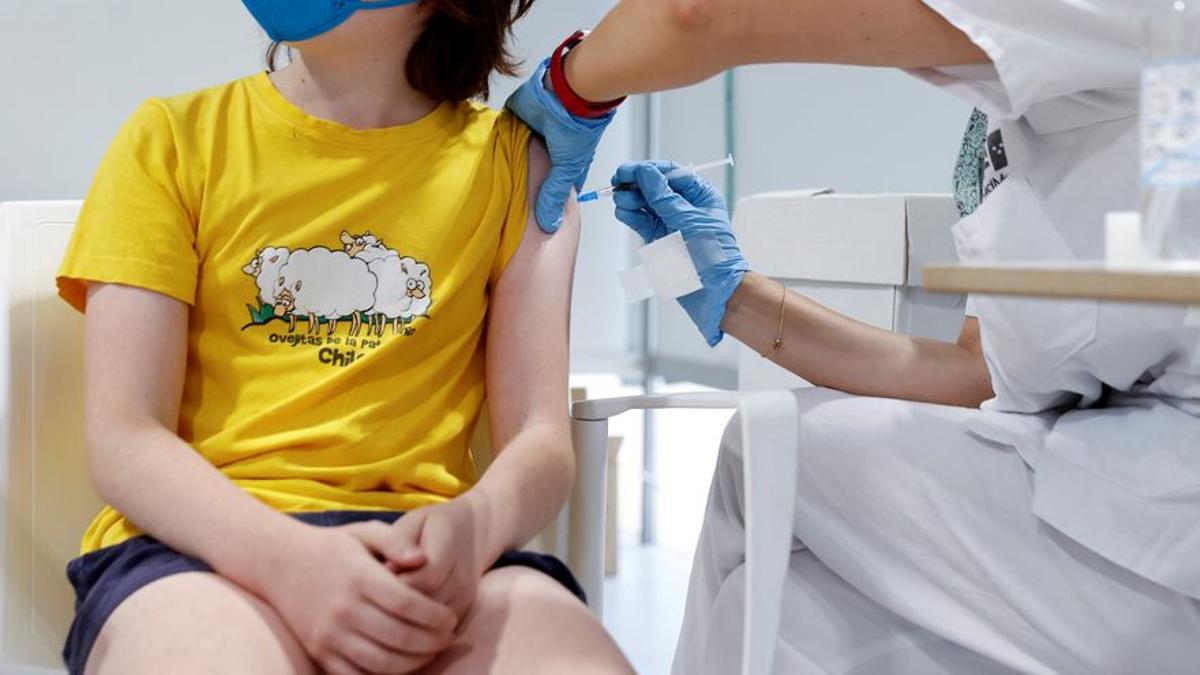 Los estudiantes de Baleares vacunados no tendrán que guardar cuarentena si son contacto estrecho de un positivo