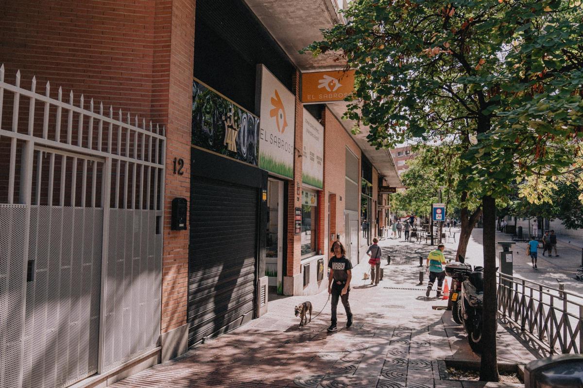 La calle de Nuestra Señora del Carmen, en la que se ubican los locales KLK y 4K, en Madrid.