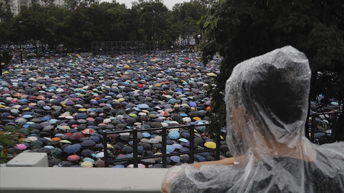zentauroepp49479494 protesters gather in hong kong sunday  aug  18  2019  thousa190818103810