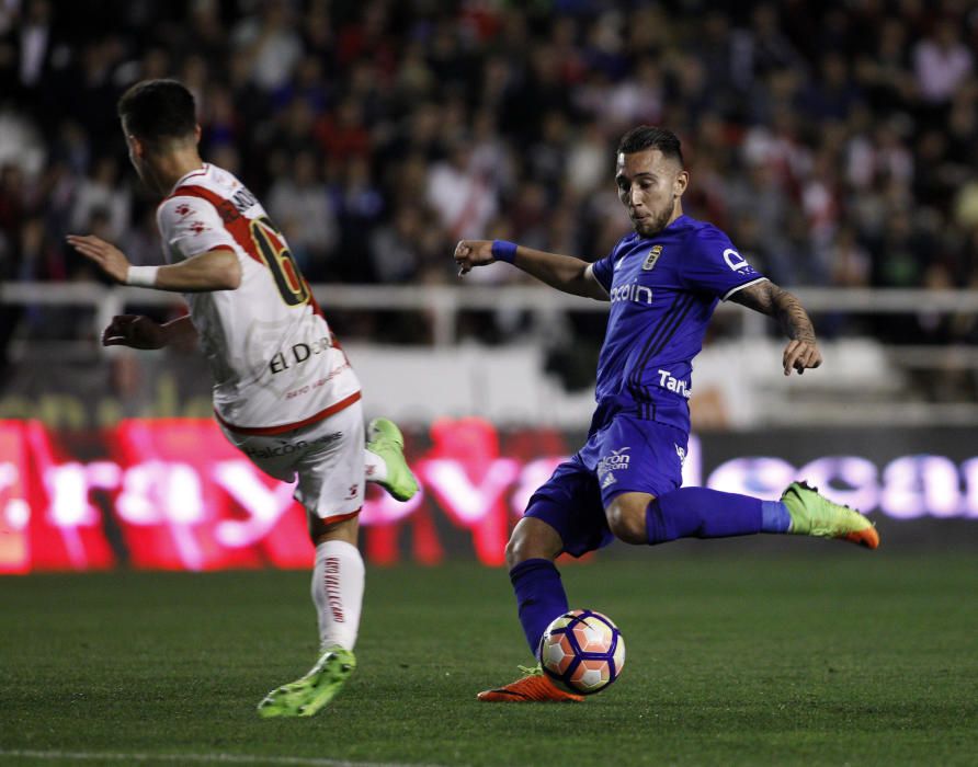 El partido entre el Rayo y el Oviedo, en imágenes