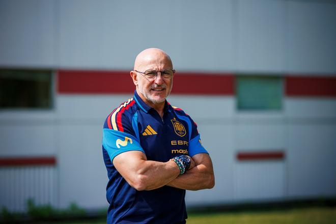 De la Fuente: "El árbitro no tiene que ser permisivo en la final contra Argentina"