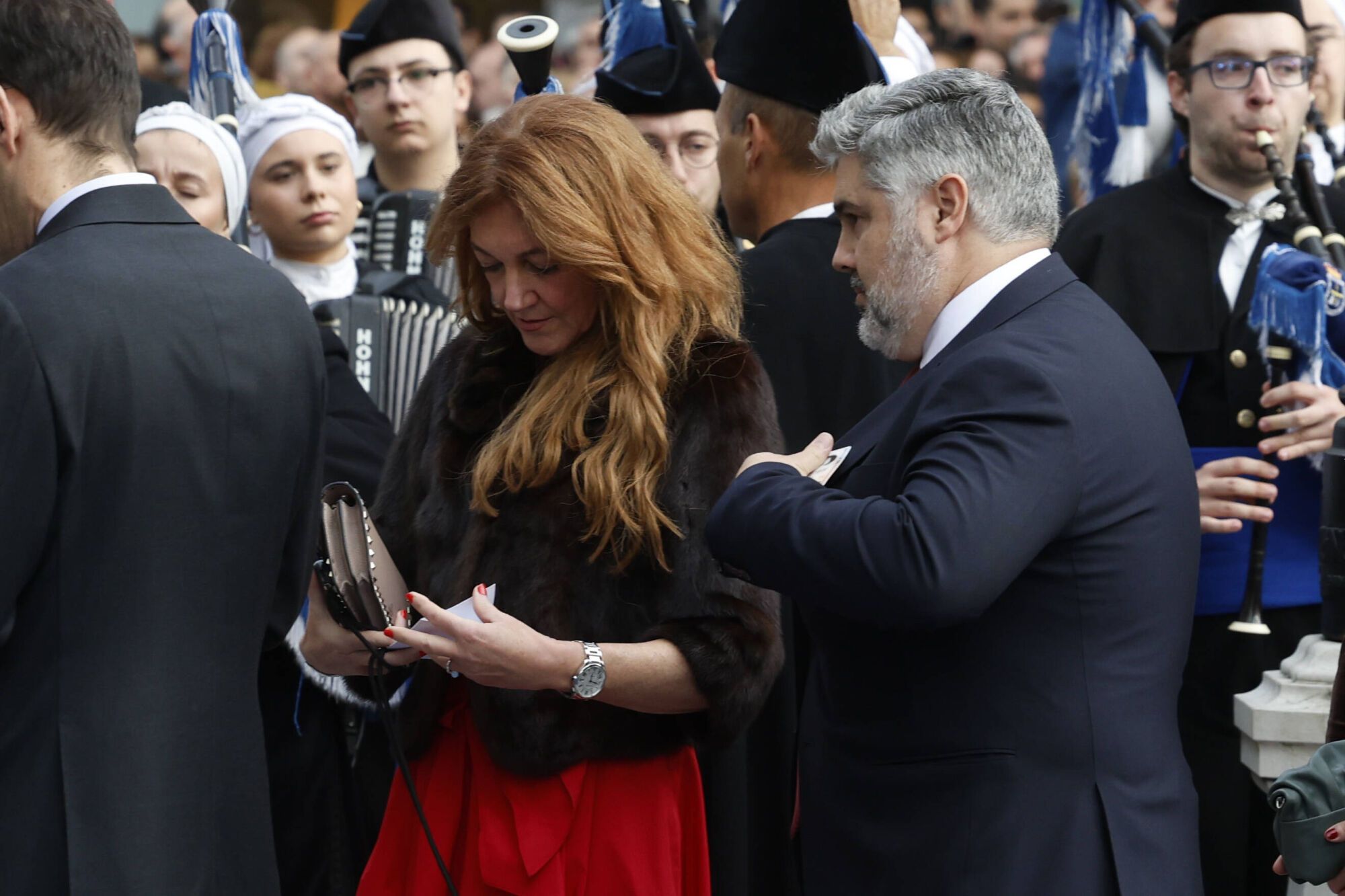  Así fue la llegada de los invitados a los premios "Princesa de Asturias" y su paso por la alfombra azul