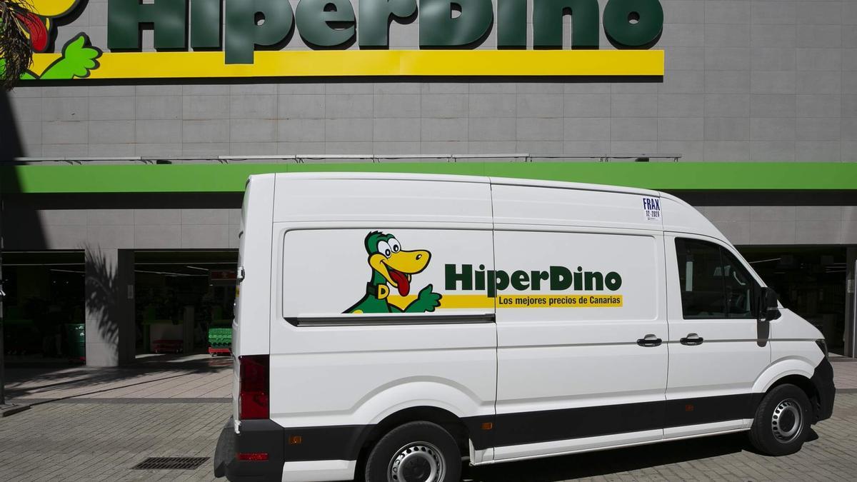 Hiperdino adquiere 35 nuevos vehículos y amplía su flota de reparto