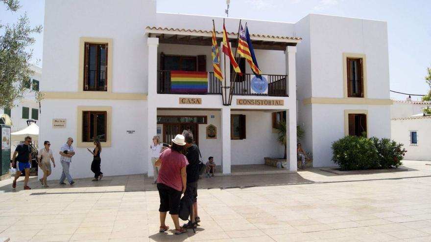 Fachada del Consell de Formentera, en Sant Francesc.