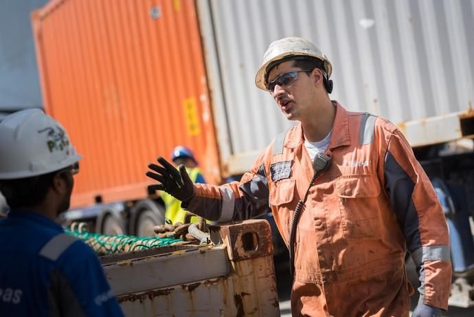 Visita al barco más grande del mundo que está ...