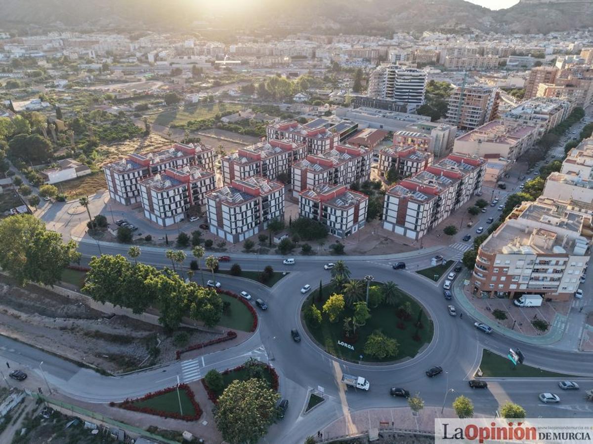 Vista aérea del barrio de San Fernando, epicentro de la destrucción, que fue reconstruido en su integridad.