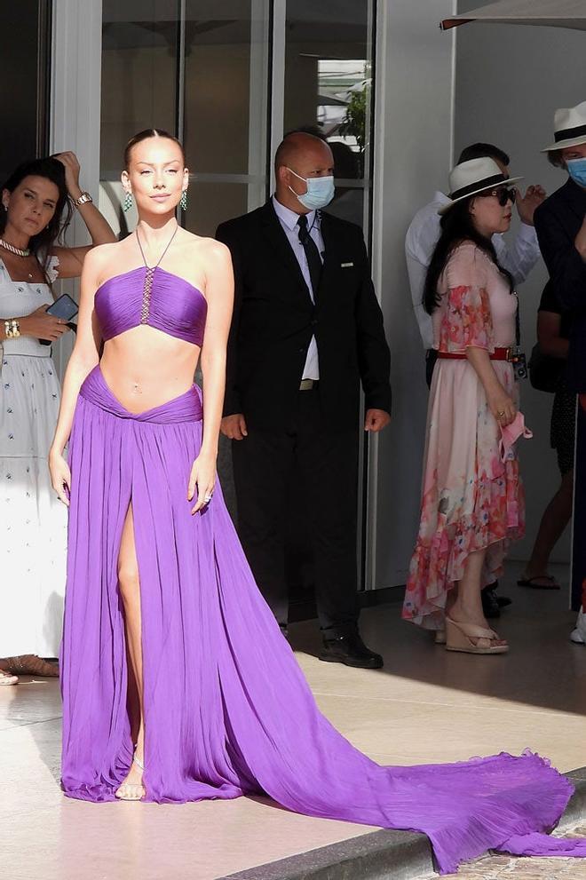 Ester Expósito y 8 looks que impresionan