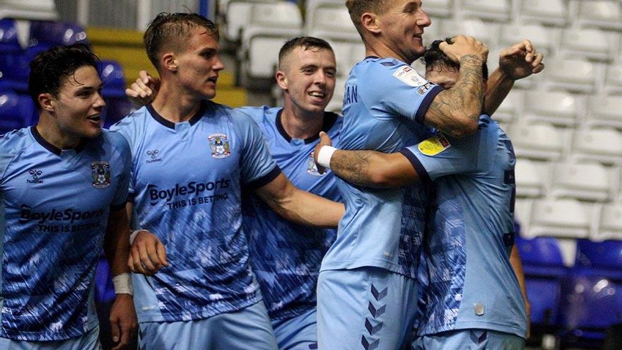 Colonia, Coventry y Sønderjyske, los equipos con camisetas Hummel que podrían asemejarse a la del Celta
