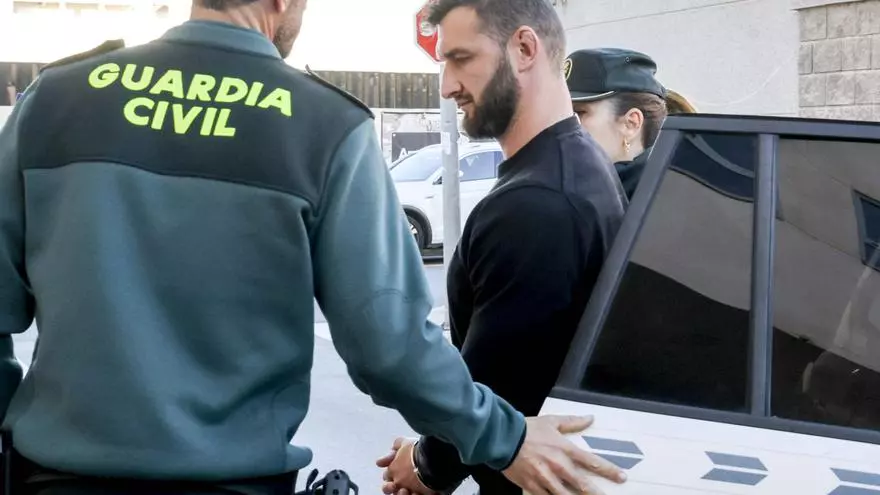 Libertad con medidas cautelares para el detenido por el asesinato del norirlandés en Rojales