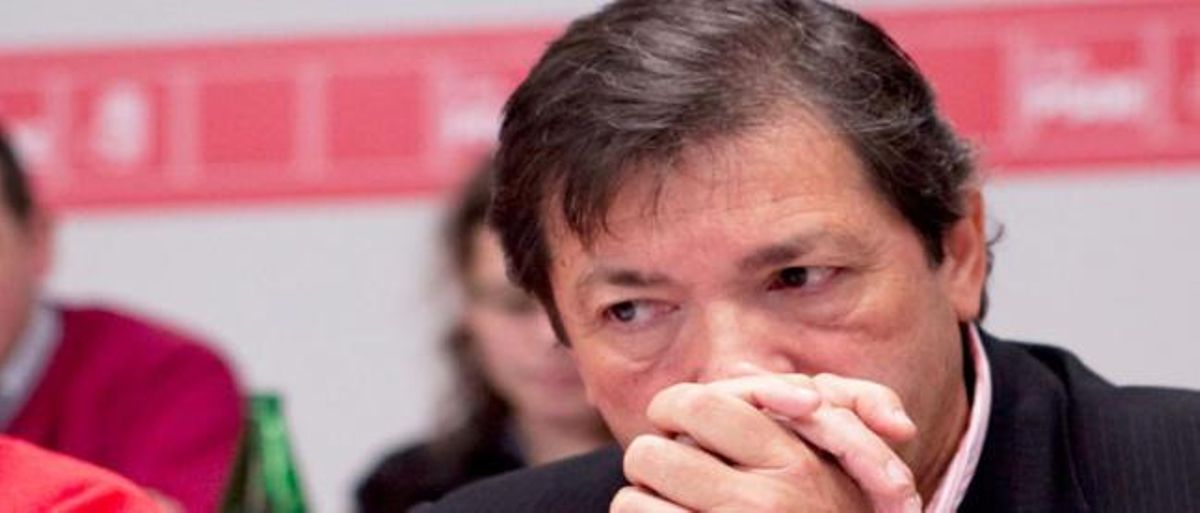 Fernández no ve responsabilidad política en la actuación del ex consejero de Educación