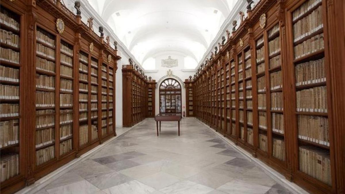 La biblioteca Hernando Colón de la catedral sevillana.