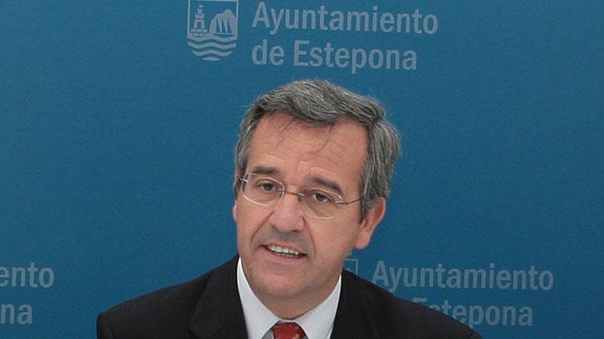 El alcalde de Estepona, José María García Urbano.