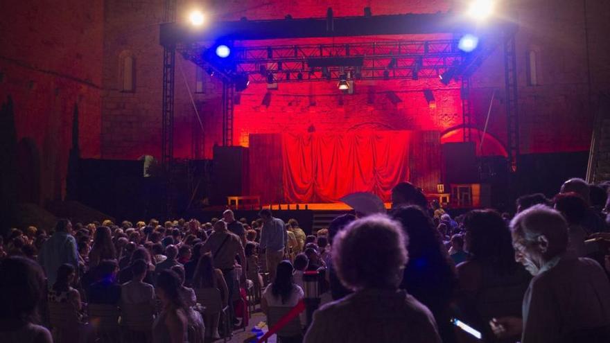 El Festival de Teatro Clásico de Peñíscola atrae a 3.000 personas