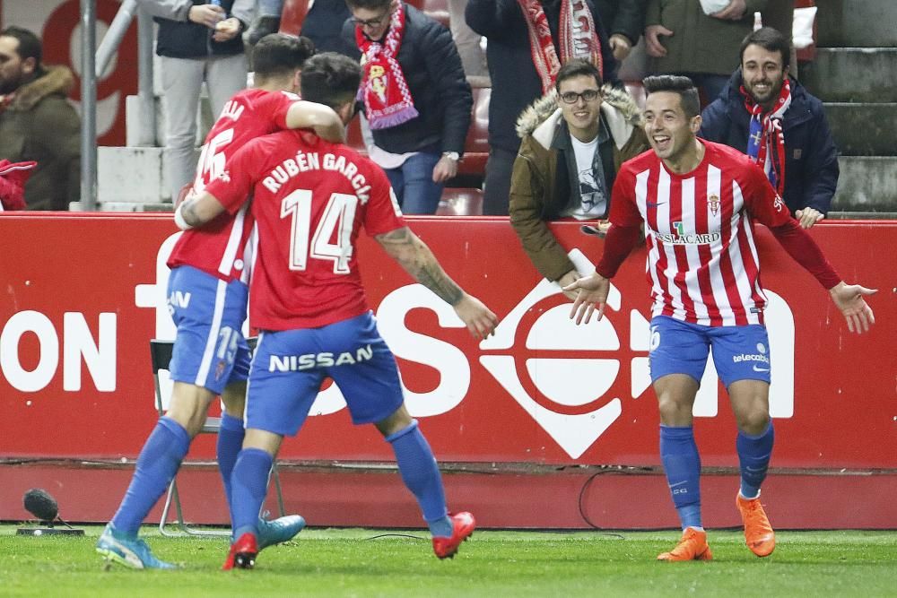 El partido entre el Sporting y el Osasuna, en imágenes