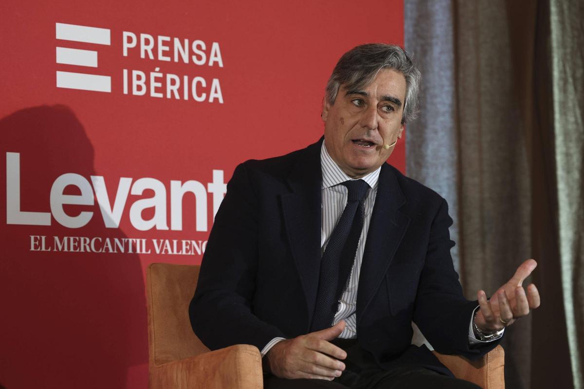 Antonio Alarcón (Bollo Natural Fruit), en un momento de su intervención.