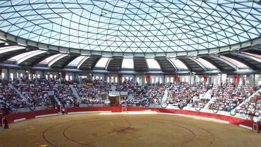 La plaza de toros de Villena en una imagen de archivo.