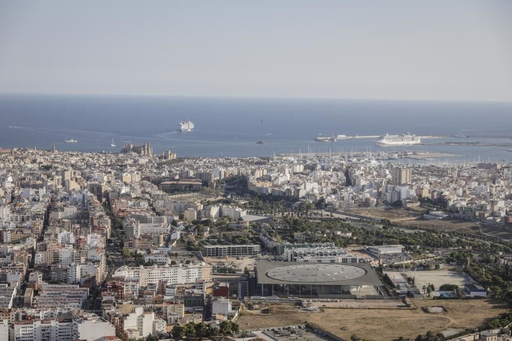 Mira Mallorca vista desde un helicóptero