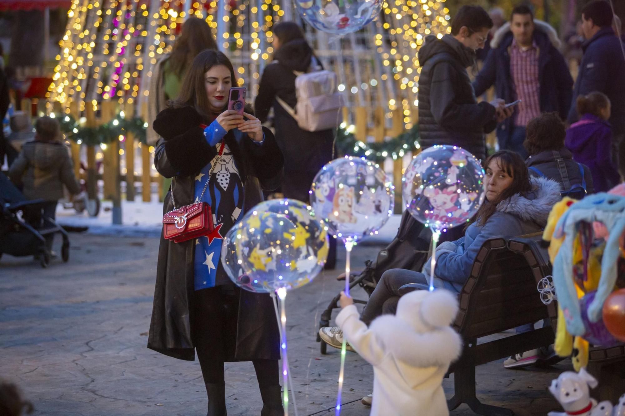 Ambiente navideño durante el puente en Oviedo