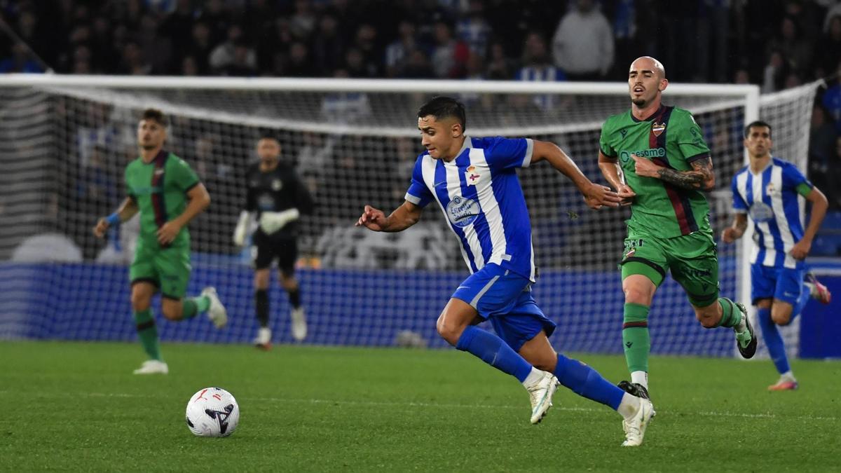 Yeremay hereda la capa de Aubameyang en el Deportivo: lo positivo y lo negativo tras el empate ante el Levante