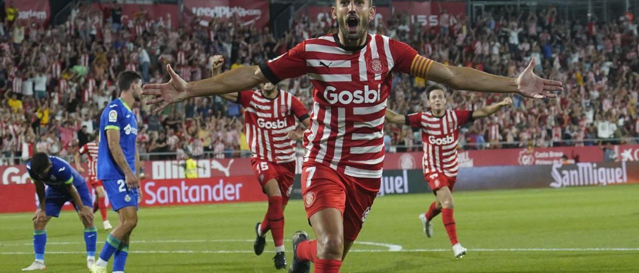 Stuani celebra un gol contra el Getafe a Montilivi. | MARC MARTÍ