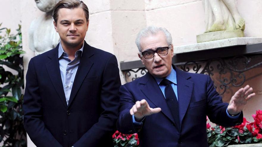 Leonardo DiCaprio posa con Scorsese.