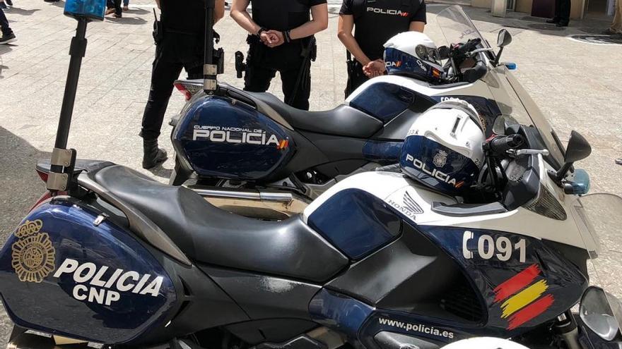 Policías nacionales.