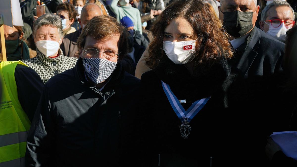 La presidenta de la Comunidad de Madrid, Isabel Díaz Ayuso, y el alcalde de Madrid, Jose Luis Martínez-Almeida.