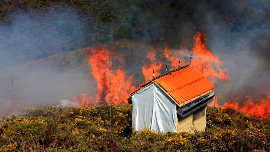 Prueba de la tela en un incendio en Portugal // U. Coimbra