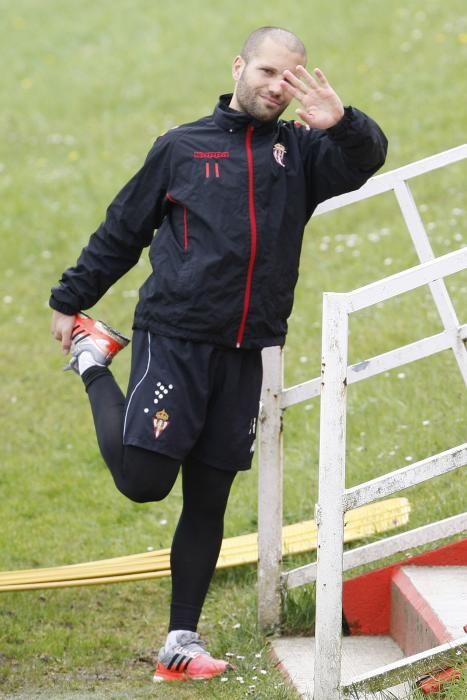 Entrenamiento del Sporting tras su regreso de Málaga