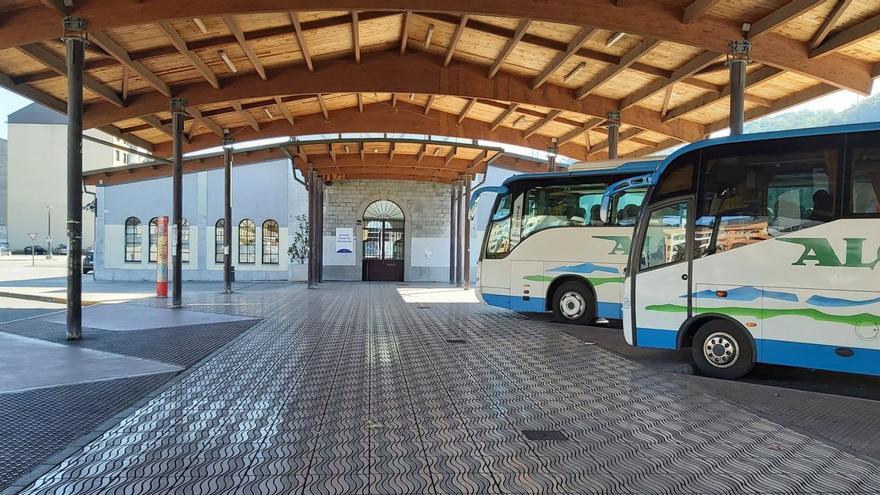Una empresa opta a abrir un local de comida rápida en la estación de autobuses de La Felguera