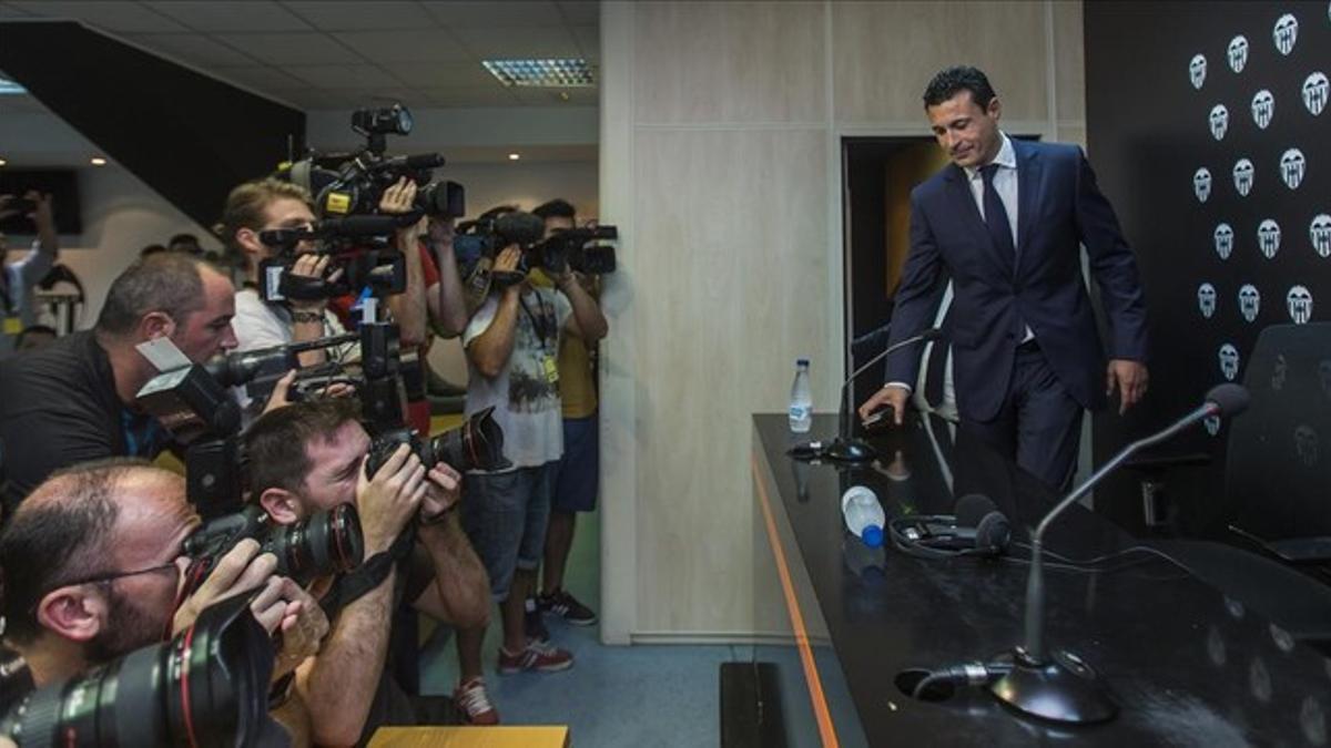 Amadeo Salvo, en la rueda de prensa en la que ha anunciado que deja el Valencia.
