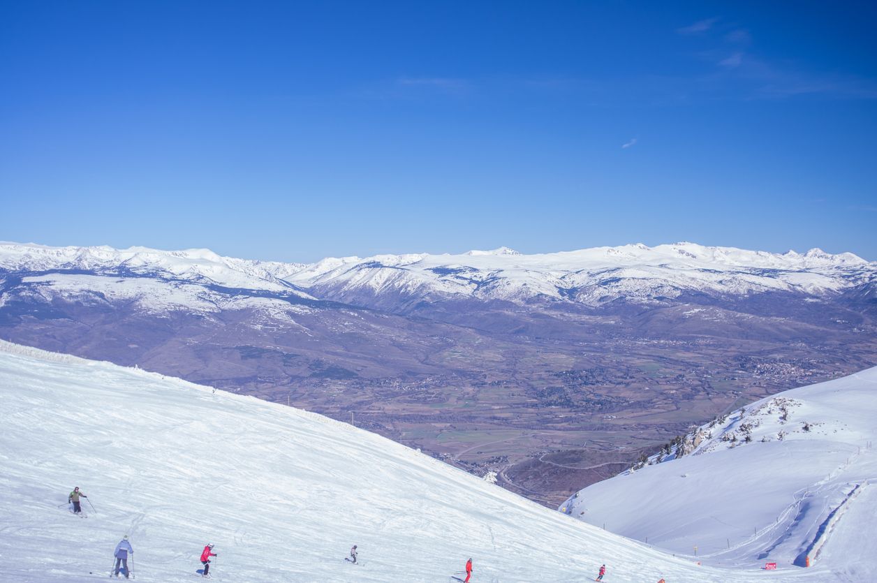 Es una de las estaciones de esquí más singulares de los Pirineos catalanes.