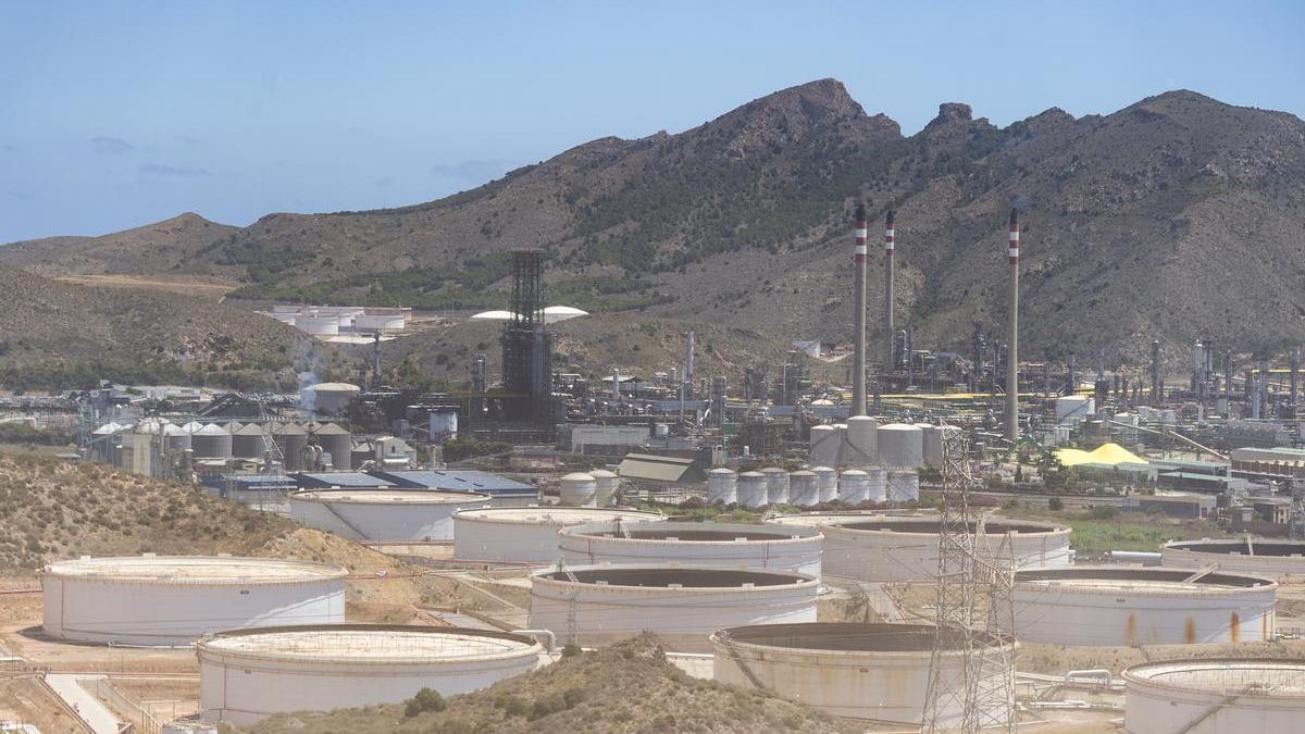 El valle de Escombreras (Cartagena), donde se proyecta la macrodesaladora