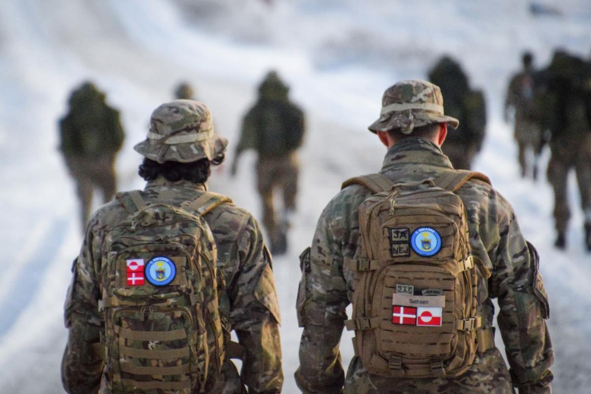Soldats dels EUA i Dinamarca simularan una guerra a l’Àrtic en unes maniobres de l’OTAN en plena tensió per Groenlàndia
