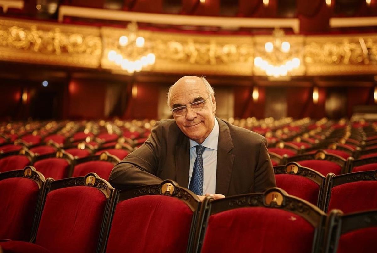 fcasals35990020 imatge de salvador alemany assegut a la platea del liceu acn161021162455 fcasals35990020 imatge de salvador alemany assegut a la platea del liceu acn161021162455